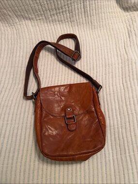 Brown Leather Crossbody Bag - Classic Everyday Style